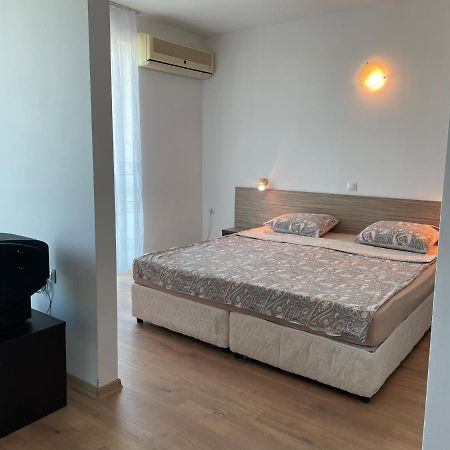 Апартамент В Сарафово Lejlighed Burgas City Eksteriør billede