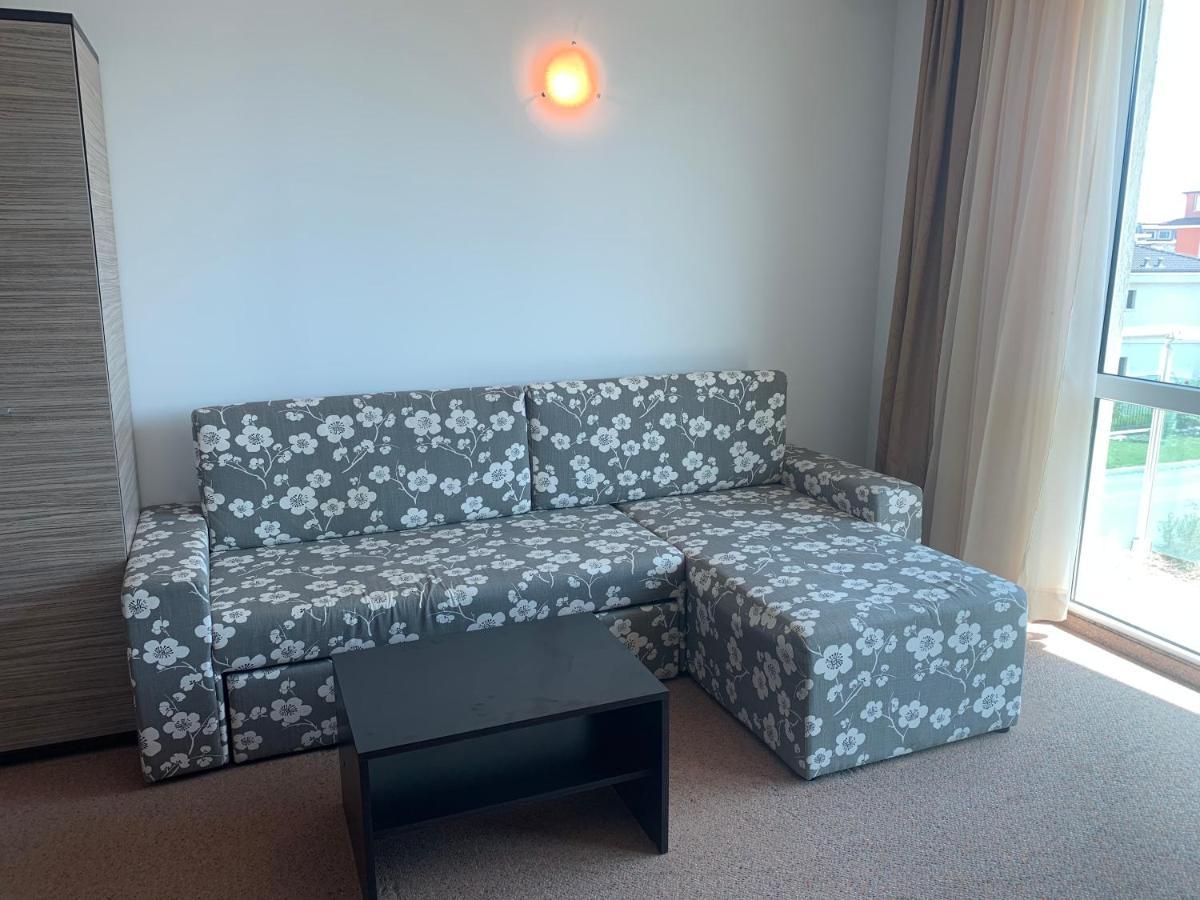 Апартамент В Сарафово Lejlighed Burgas City Eksteriør billede